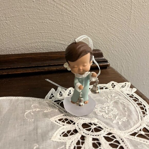 Mary’s Willow Boy with Bells Angel - Picture 1 of 4